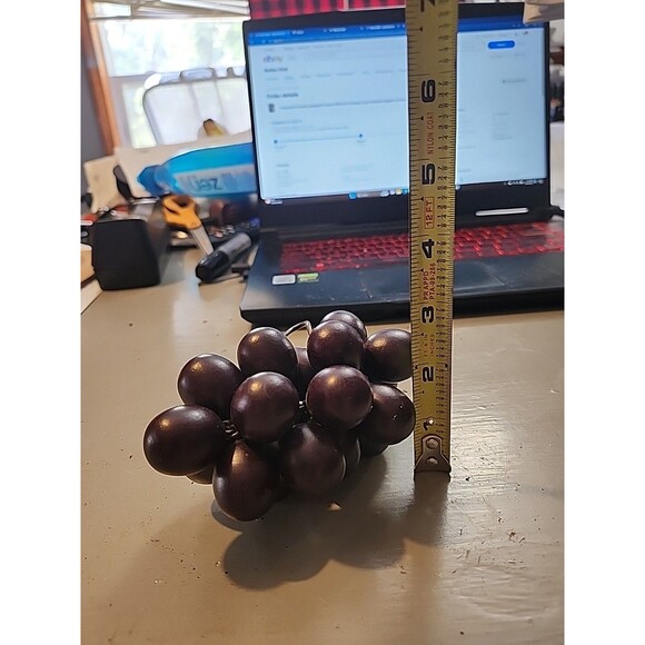 Vintage Purple Lucite Grape Cluster 60s70s MCM Retro Decor - Picture 9 of 9